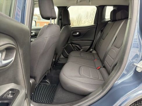 Used 2022 Jeep Renegade Latitude image 14