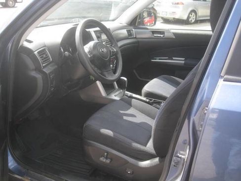 Used 2012 Subaru Forester 2.5X Premium w/ All-Weather Pkg AWD/4WD image 15