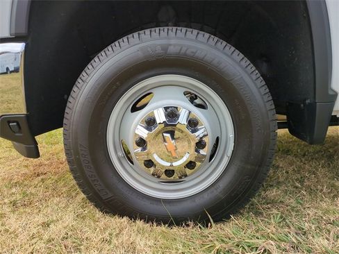 Used 2025 Chevrolet Silverado 3500 LT w/ All Star Edition image 10