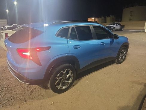 Used 2026 Chevrolet Trax LT image 9