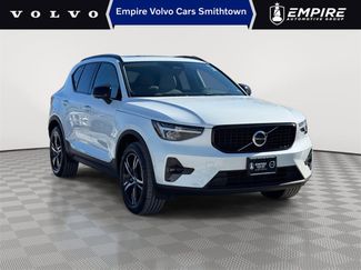 Used 2023 Volvo XC40 B5 Plus w/ Driver Assist Package video 1