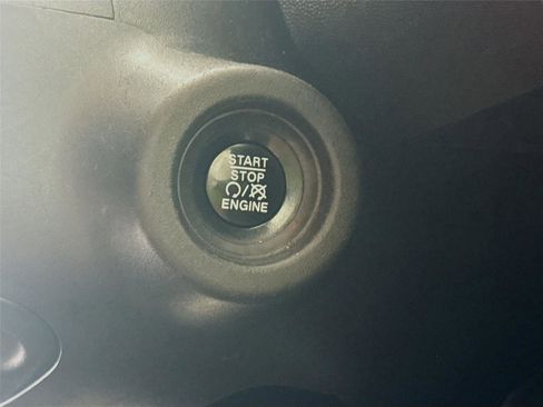 Used 2023 RAM ProMaster 2500 FWD image 11