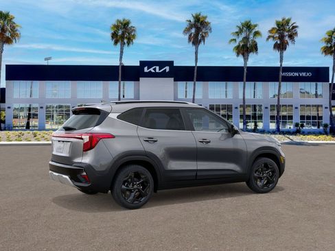 New 2026 Kia Seltos EX FWD image 6