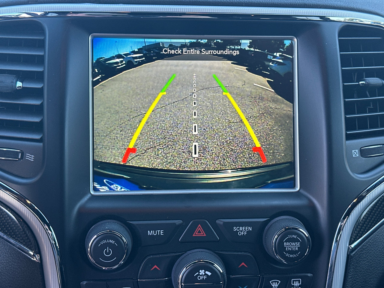 Used 2018 Jeep Grand Cherokee SRT w/ Trailer Tow Group IV AWD/4WD image 29