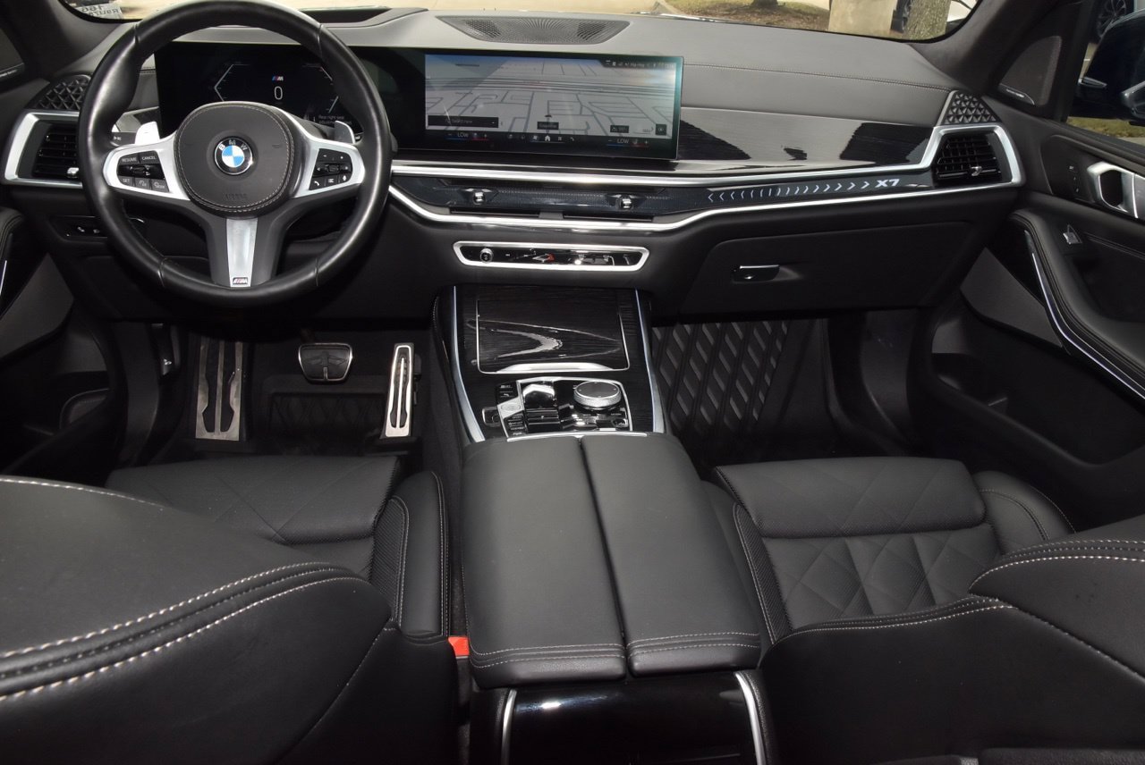 Used 2024 BMW X7 xDrive40i w/ M Sport Package AWD/4WD image 17
