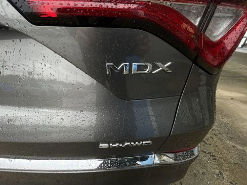 Used 2024 Acura MDX SH-AWD w/ Technology Package image 31
