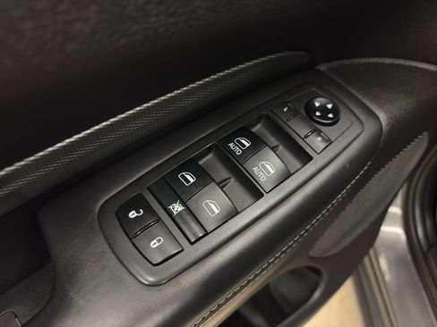 Used 2019 Dodge Durango R/T w/ Technology Group image 20