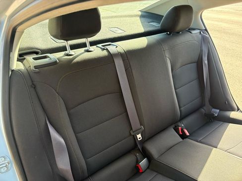 Used 2017 Chevrolet Cruze LS FWD image 21
