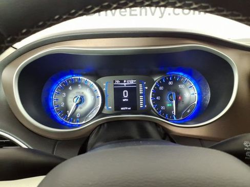 Used 2023 Chrysler Voyager LX FWD image 18