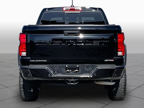 Used 2024 Chevrolet Colorado ZR2 w/ Technology Package AWD/4WD image 5