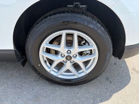 Used 2024 Ford Edge SEL AWD/4WD image 15