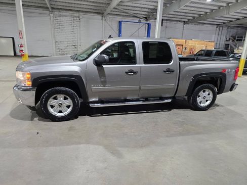 Used 2012 Chevrolet Silverado 1500 LT w/ All-Star Edition AWD/4WD image 4