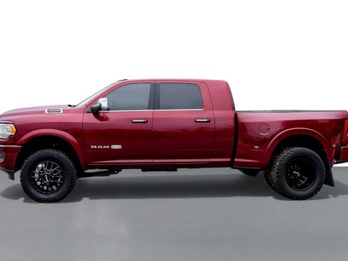 Used 2022 RAM 3500 Limited image 10
