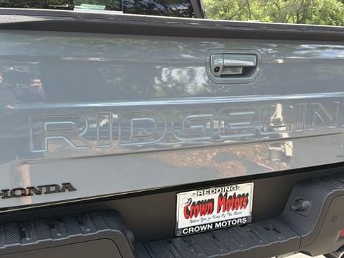 New 2026 Honda Ridgeline Black Edition image 12