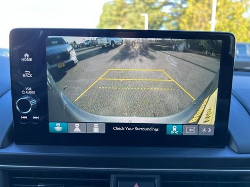 New 2025 Honda Pilot Touring image 25