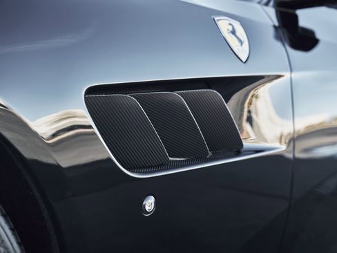 Used 2018 Ferrari GTC4Lusso T image 7