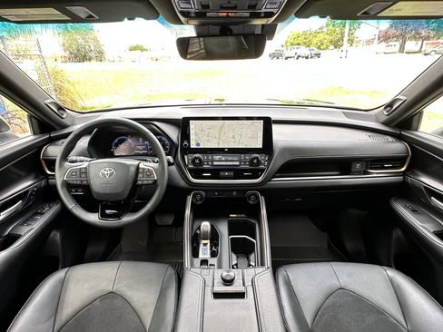 Used 2026 Toyota Grand Highlander AWD Hybrid image 30