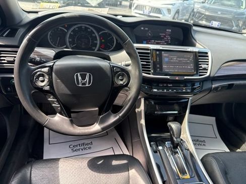 Used 2017 Honda Accord EX-L image 18