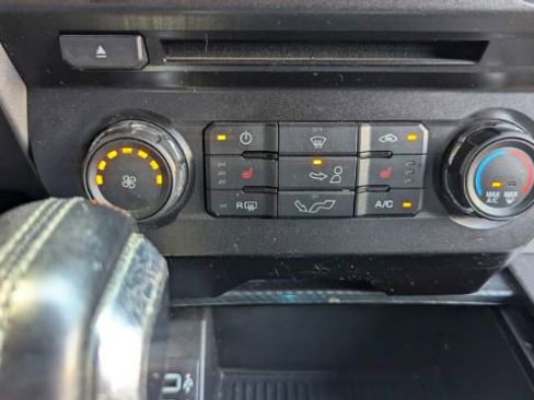 Used 2018 Ford F150 XLT w/ Equipment Group 302A Luxury AWD/4WD image 34