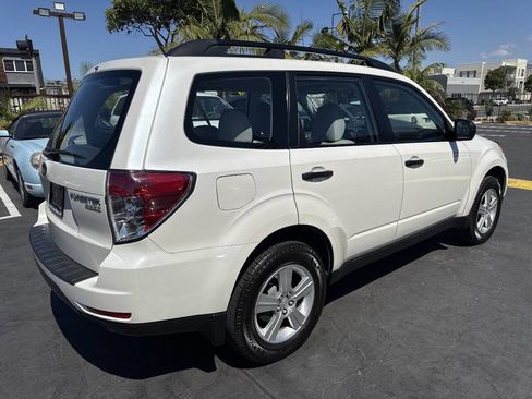 Used 2013 Subaru Forester 2.5X w/ Popular Pkg 3 AWD/4WD image 5