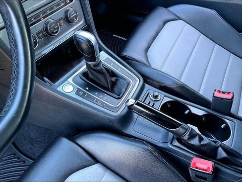 Used 2017 Volkswagen Golf Alltrack SEL image 18