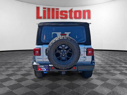 Used 2024 Jeep Wrangler Unlimited AWD/4WD image 5