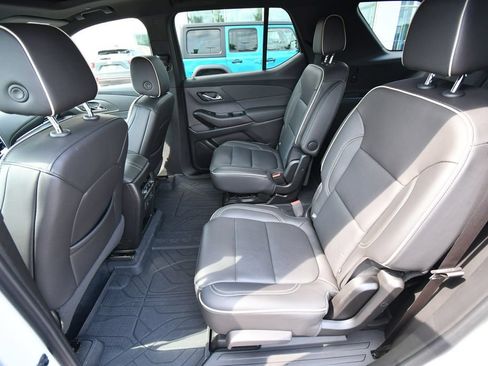 Used 2023 Chevrolet Traverse Premier AWD/4WD image 16
