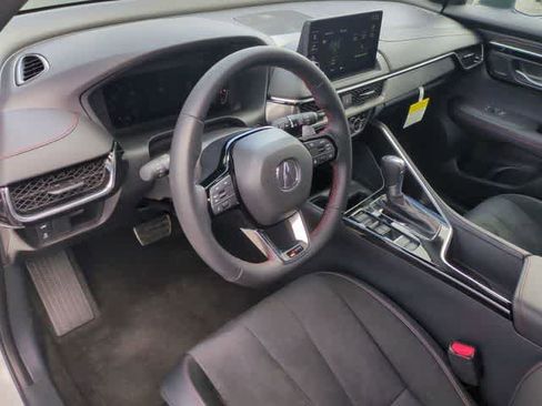 Used 2025 Acura ADX A-Spec image 10