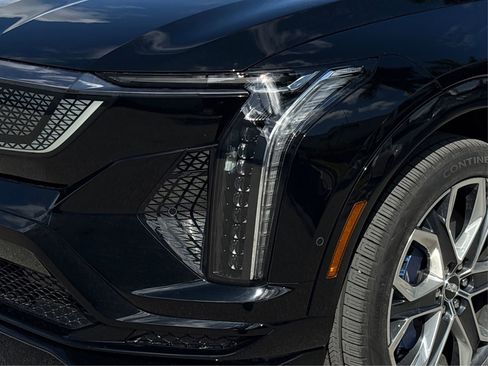 New 2026 Cadillac Optiq V image 14