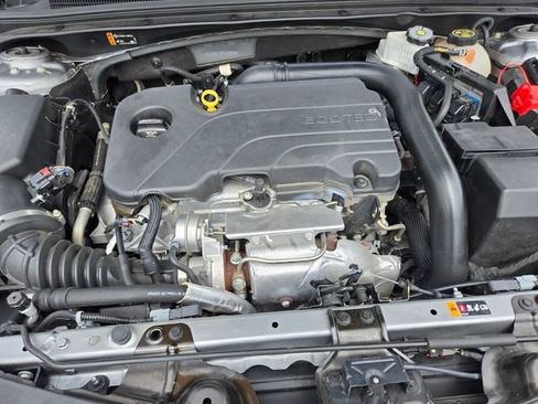 Used 2023 Chevrolet Malibu LT FWD image 26