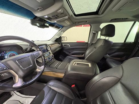 Used 2019 GMC Yukon Denali w/ Denali Ultimate Package image 10