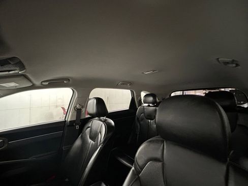 Used 2022 Kia Sorento S image 25