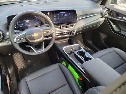 Used 2025 Chevrolet Equinox LT w/ Convenience Package II AWD/4WD image 18