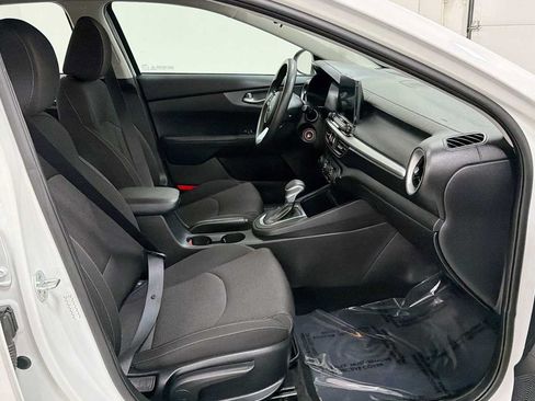 Used 2021 Kia Forte LXS FWD image 28
