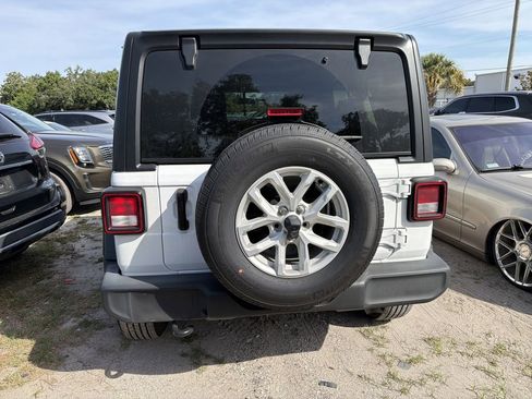 Used 2023 Jeep Wrangler Unlimited Sport AWD/4WD image 7