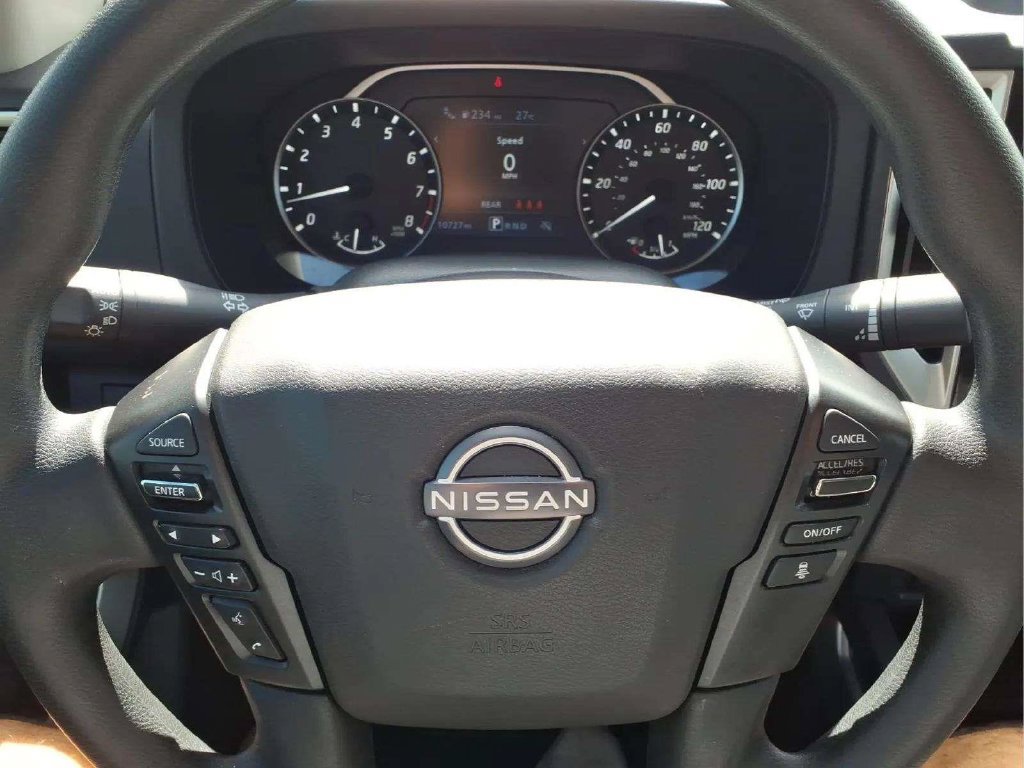 Used 2025 Nissan Frontier SV RWD image 14
