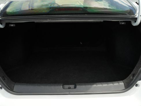 Used 2018 Honda Civic EX-L image 8