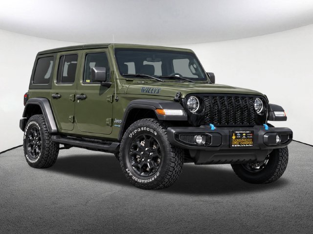 Used 2023 Jeep Wrangler Unlimited w/ 8.4" Radio Group AWD/4WD image 2