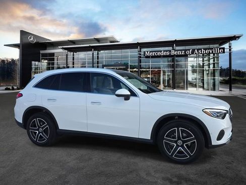 New 2026 Mercedes-Benz GLC 300 4MATIC image 1