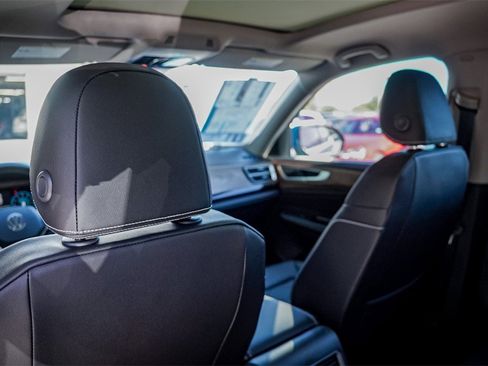 New 2026 Volkswagen Atlas SE image 24