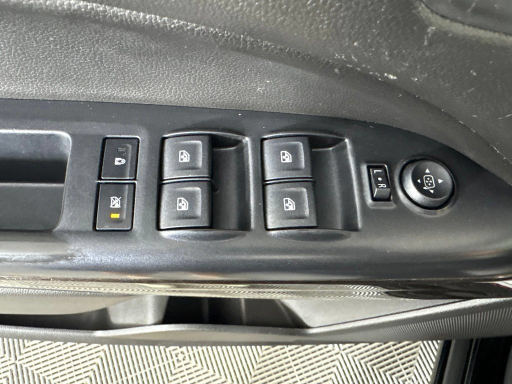 Used 2016 GMC Canyon SLT AWD/4WD image 15