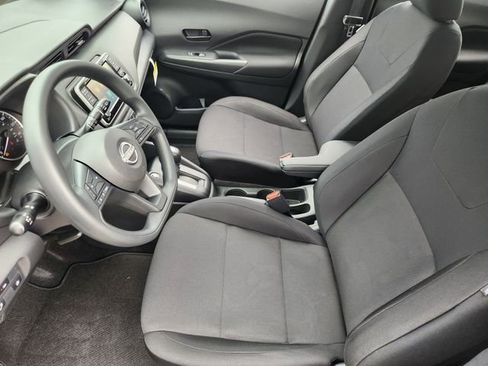 New 2025 Nissan Kicks Play S image 9