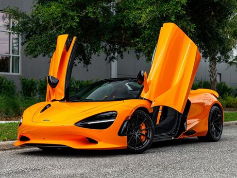 New 2027 McLaren 750S Spider RWD image 37