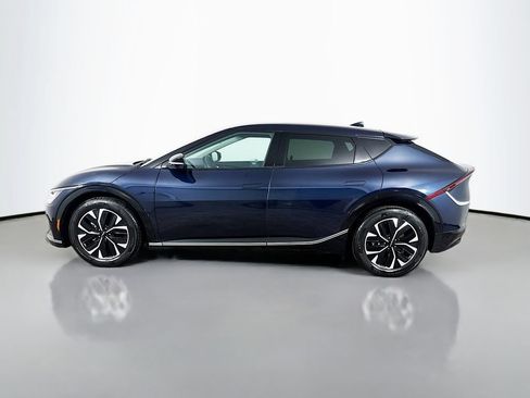 Used 2024 Kia EV6 Wind RWD image 4