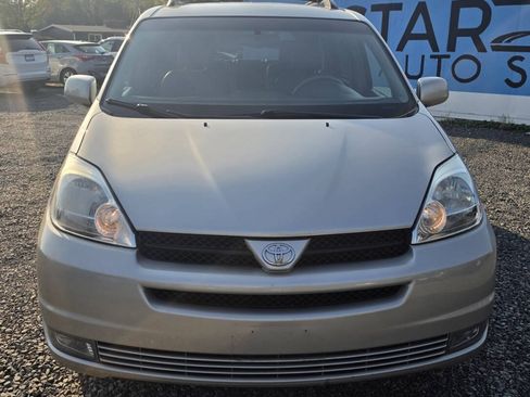 Used 2004 Toyota Sienna XLE w/ XLE Pkg 12 FWD image 2