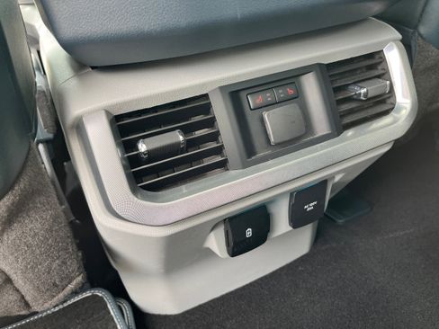 Used 2023 Ford F150 Limited AWD/4WD image 12