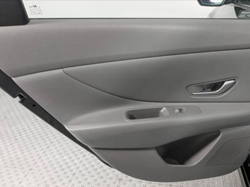 Used 2023 Hyundai Elantra SEL w/ Convenience Package FWD image 16