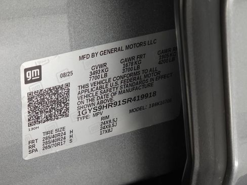 Used 2025 Cadillac Escalade V w/ LPO, Floor Liner Package AWD/4WD image 51