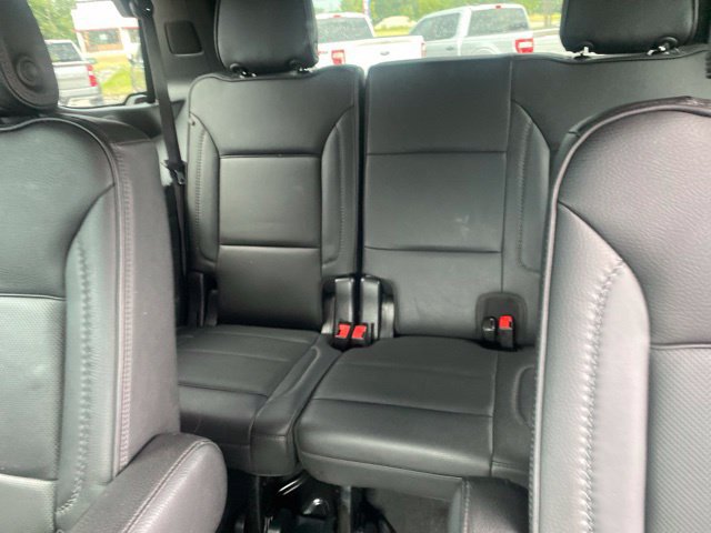 Used 2022 GMC Yukon Denali RWD image 11