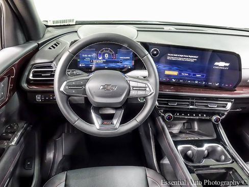 New 2026 Chevrolet Traverse Z71 w/ Driver Confidence Package image 13